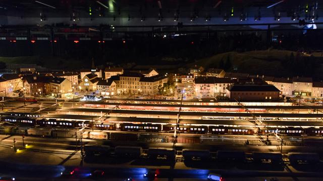 Le canton du Jura s'attaque à la pollution lumineuse. [(KEYSTONE - Jean-Christophe Bott]