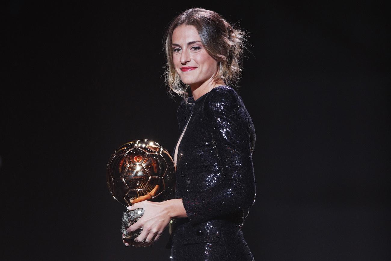 Alexia Putellas a remporté le 3e Ballon d'Or féminin de l'histoire. [KEYSTONE - Yoan Valat]