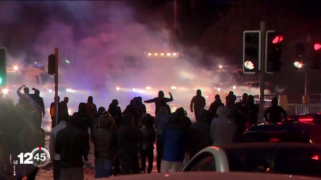 En Irlande du Nord, de jeunes unionistes s'en prennent à la police. Des tensions dues aux conséquences du Brexit