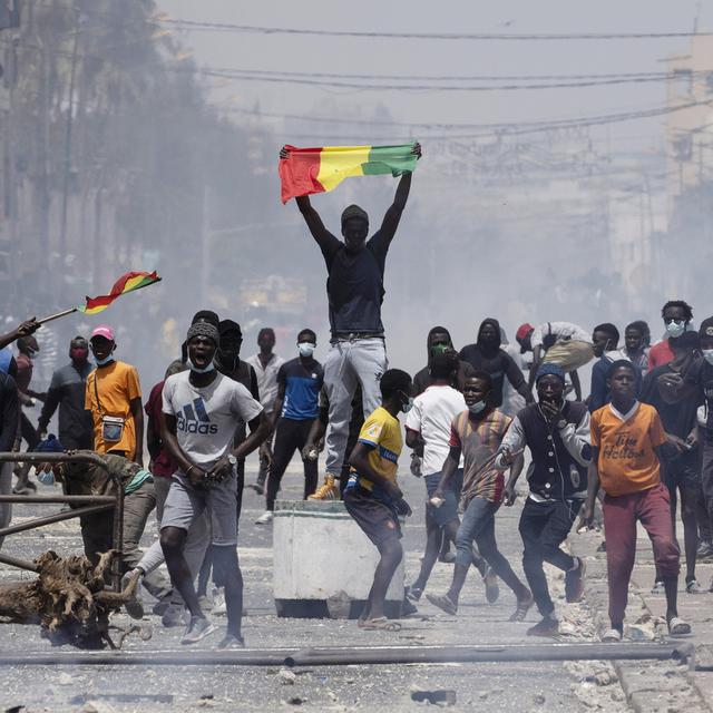 Les autorités sénégalaises ont annoncé dimanche suspendre l'école sur tout le territoire à partir de lundi et pour une semaine en raison des troubles auxquels le pays est en proie depuis mercredi. [KEYSTONE - LEO CORREA]