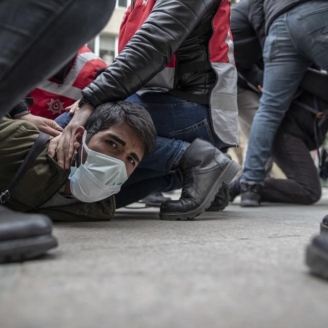 Une manifestation contre le recteur appointé par le président Erdogan à l'Université Bogazici d'Istanbul. Turquie, le 1er avril 2021. [Keystone/epa - Erderm Sahin]