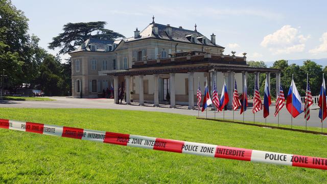 La Villa La Grange a vu le départ de ses hôtes Joe Biden et Vladimir Poutine peu après 17h. Genève, le 16 juin 2021. [Keystone/Reuters Pool - Denis Balibouse]