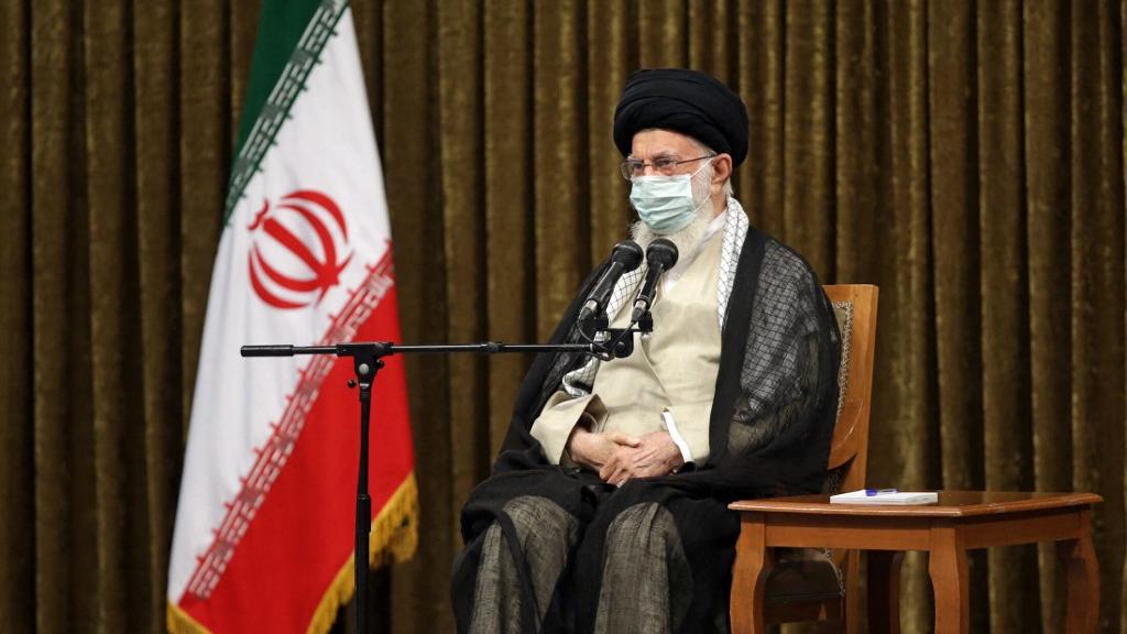 Joe Biden et Donald Trump, c'est du pareil au même, a estimé samedi le guide suprême iranien Ali Khamenei dans un discours ne donnant aucun signe d'inclination à une reprise rapide des négociations sur le nucléaire iranien. [afp]