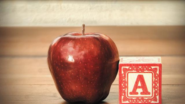 L'invitée: L'école est-elle devenue trop "old school"? [Depositphotos - Sandralise]