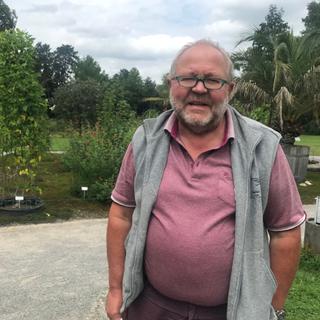 Peter Enz veille sur le jardin botanique de l’université de Zurich depuis 27 ans. [RTS - Mary Vakaridis]