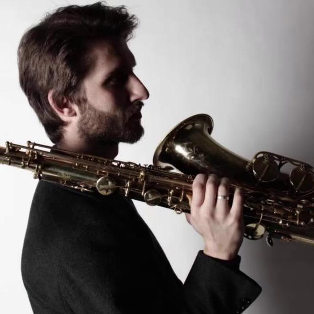 Léon Phal, saxophone éclectique. [Florence]