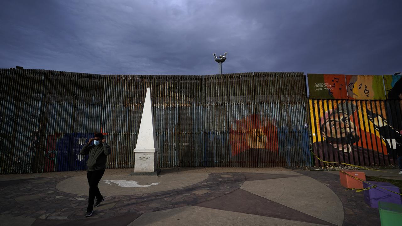 Le Mexique se réjouit de l'arrivée au pouvoir de Joe Biden aux Etats-Unis, qui marque l'arrêt de la construction du mur. [AP - Gregory Bull]