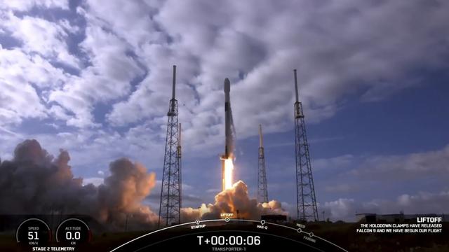 Le lanceur Falcon 9 de SpaceX est parti du centre spatial Kennedy en Floride. [AFP - SPACEX]