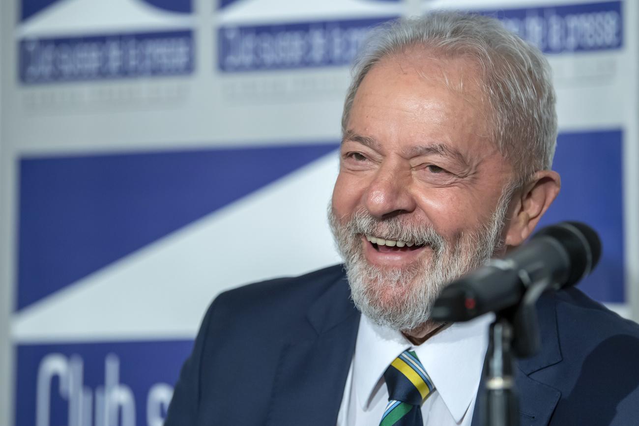 Un juge annule toutes les poursuites contre l'ex-président brésilien Lula. [KEYSTONE - Martial Trezzini]