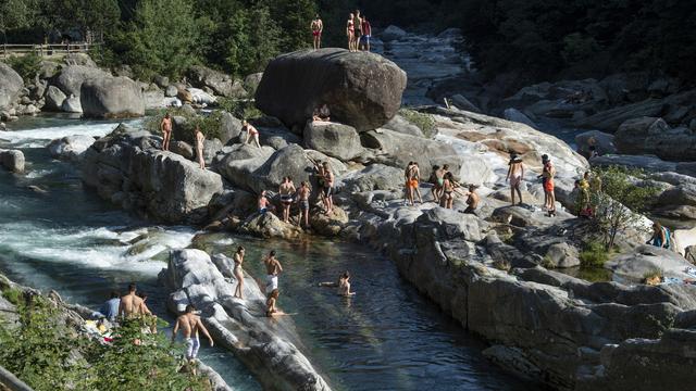 Le Tessin (ici le val Verzasca) a vu ses nuitées hôtelières augmenter de plus de 27%. [Keystone/Ti-Press - Francesca Agosta)]