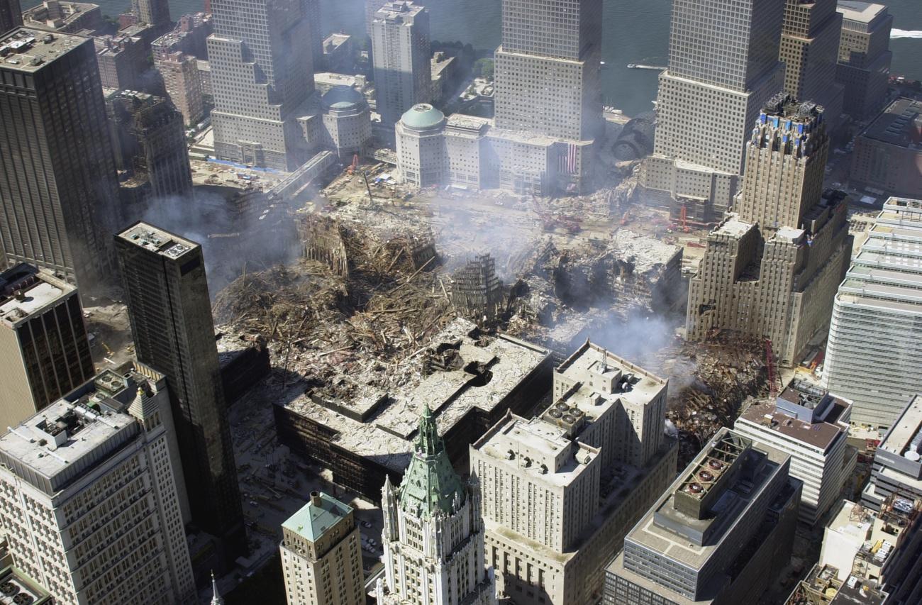 Ground Zero une semaine après les attentats. [Keystone - AP Photo/NYC Office of Emergency Management/Str]