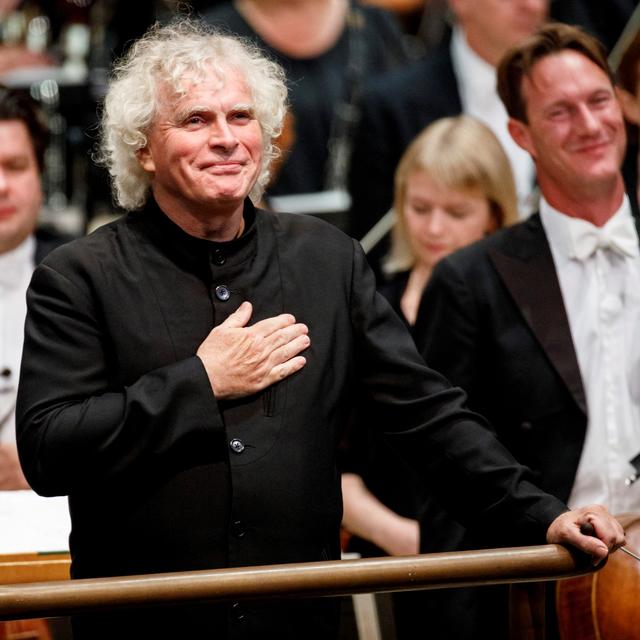 Le chef d'orchestre Simon Rattle. [AFP - Tolga AKMEN]