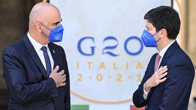 Les ministres de la Santé suisse Alain Berset et italien Roberto Speranza, lors du G20 sur la pandémie de Covid à Rome, le 5 septembre 2021. [EPA/Keystone - Riccardo Antimiani]