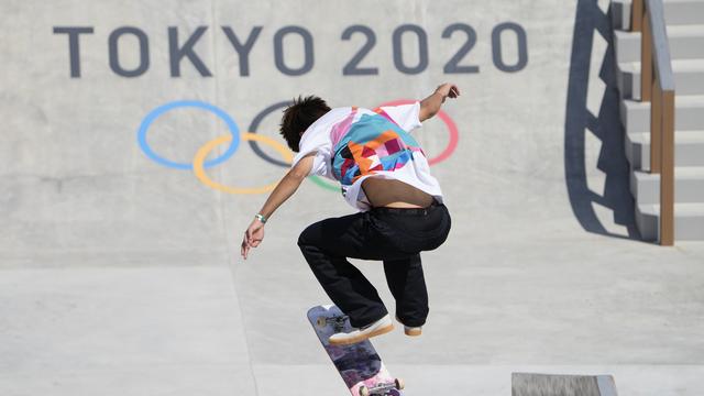 Le Japonais Yuto Horigome est devenu le premier champion olympique de l'histoire du skateboard. [AP Photo/Jae C. Hong]