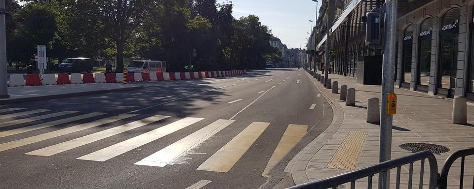 Les quais de Genève fermés à la circulation. [RTS - Guillaume Rey]