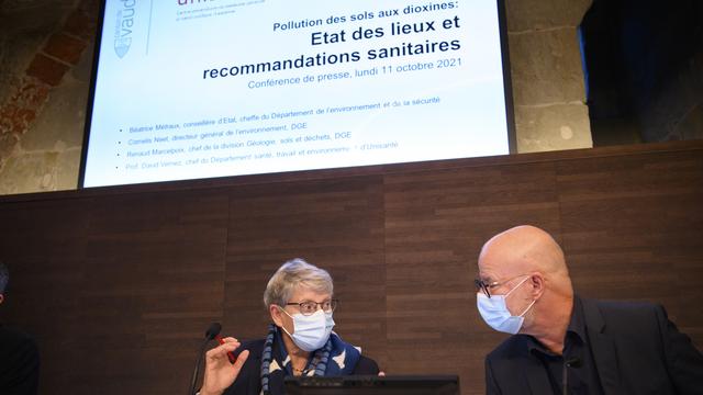 Découverte en début d'année, la pollution des sols aux dioxines touche une zone bien plus grande que ce qui avait été estimé il y a quelques mois. [Keystone - Laurent Gilliéron]