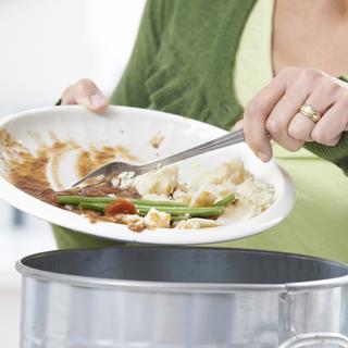 Comment réduire ses déchets alimentaires à la maison? [Depositphotos - HighwayStarz]