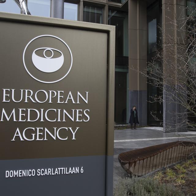 Le régulateur européen juge le vaccin AstraZeneca "sûr et efficace". [AP - Peter Dejong]