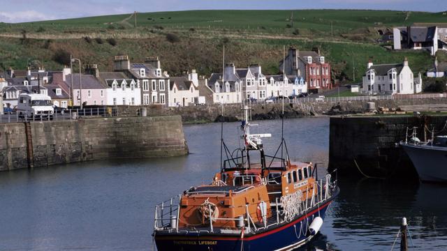 Le tunnel reliant l'Ecosse à l'Irlande du Nord pourrait prendre place non loin de Portpatrick, en Ecosse. [afp - Storm Stanley / Robert Harding Heritage]