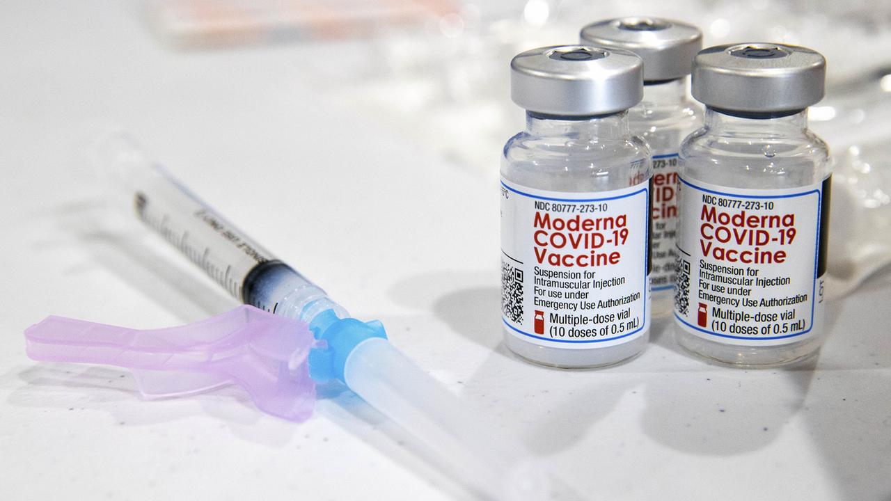 Moderna veut augmenter la capacité de ses flacons de vaccin. [Keystone via AP - Christopher Dolan/The Times-Tribune]