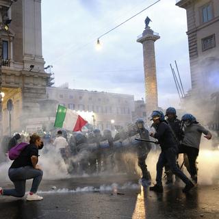 Une manifestation d'extrême droite à Rome. [LaPresse via AP/keystone - Mauro Scrobogna]