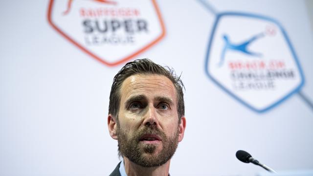 Le directeur de la Swiss Football League Claudius Schäfer a émis une revendication claire: il veut des stades pleins dès le mois d'août. [Urs Lindt]