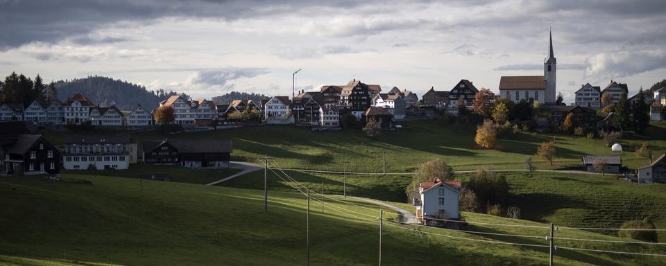 Le village appenzellois de Schwellbrunn. [Keystone - Gian Ehrenzeller]