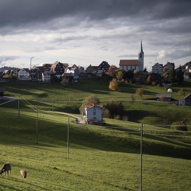 Le village appenzellois de Schwellbrunn. [Keystone - Gian Ehrenzeller]