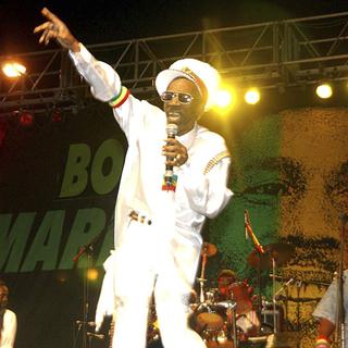 La légende du reggae, Bunny Wailer, meurt à 73 ans. [AP Photo/Keystone - Collin Reid]