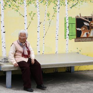 Une personne âgée en Corée du Sud. [Keystone/EPA - Barbara Walton]