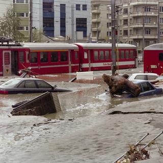La ville de Brig sous la boue en 1993.
Rene Ritler
Keystone [Rene Ritler]