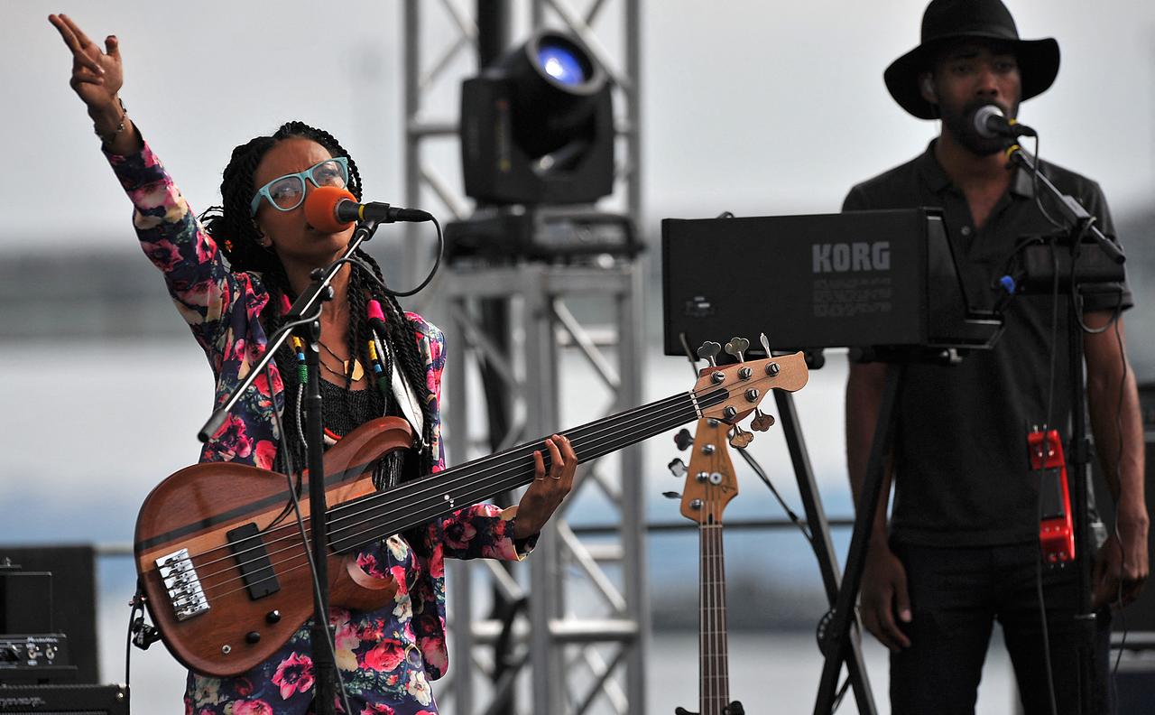 La chanteuse et bassiste de jazz américaine Esperanza Spalding. [AFP - Eva Hambach]