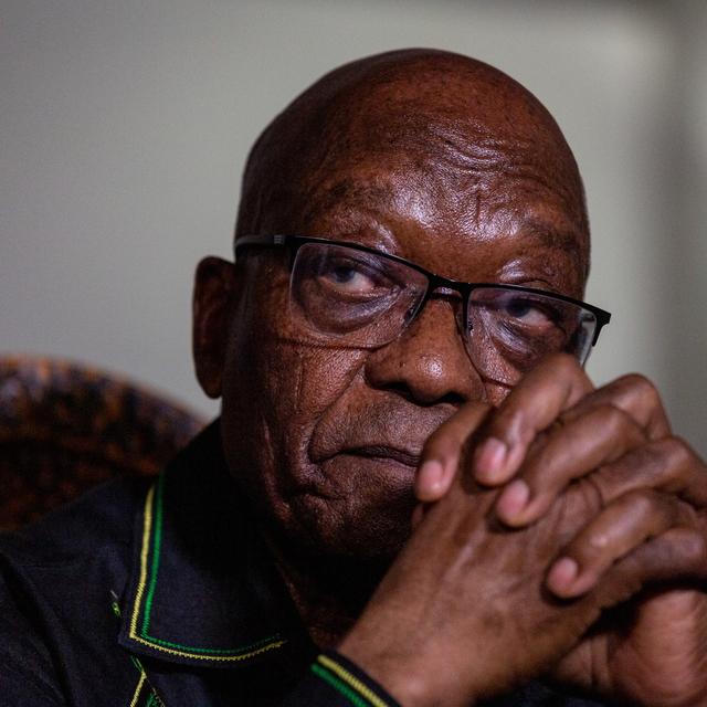 L'ex-président sud-africain Jacob Zuma a fini par se constituer prisonnier mercredi soir, une demi-heure avant l'échéance de l'ultimatum fixé à minuit. [Yeshiel Panchia]