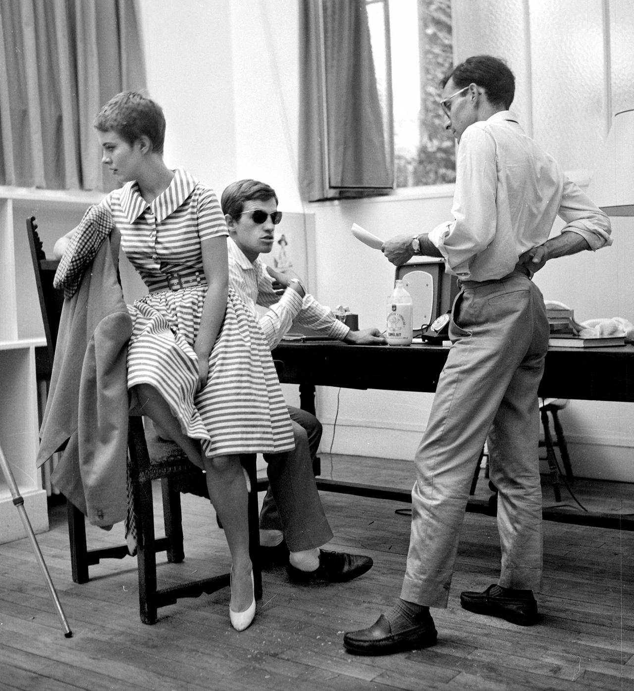 Jean-Paul Belmondo et Jean Seberg avec Jean-Luc Godard sur le tournage d'"A bout de souffle" en septembre 1959. [AFP - Alain Adler]