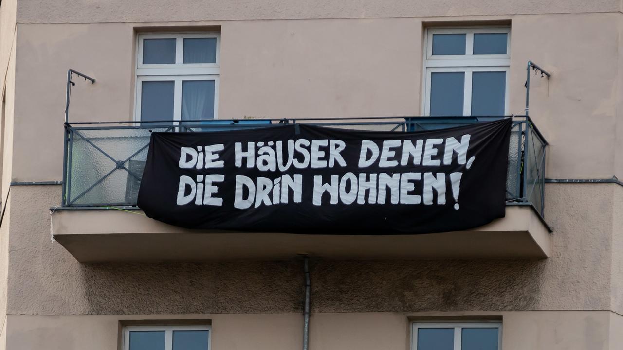 Mécontentement à Berlin, après le retrait d'une loi qui plafonne les loyers. [DPA - Christoph Soeder]