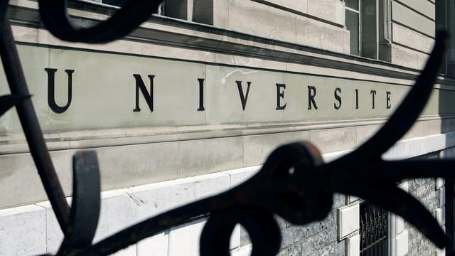 La façade d'entrée du bâtiment de l'UNI Bastions, l'Université de Genève. [KEYSTONE - SALVATORE DI NOLFI]