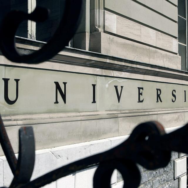 La façade d'entrée du bâtiment de l'UNI Bastions, l'Université de Genève. [KEYSTONE - SALVATORE DI NOLFI]