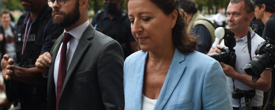 Agnès Buzyn se rendant à la Cour de justice de la République, le 10 septembre 2021 [AFP - LUCAS BARIOULET]