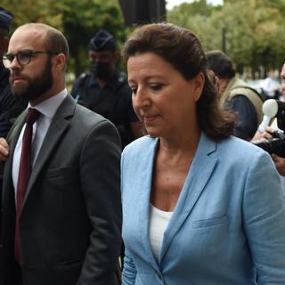 Agnès Buzyn se rendant à la Cour de justice de la République, le 10 septembre 2021 [AFP - LUCAS BARIOULET]