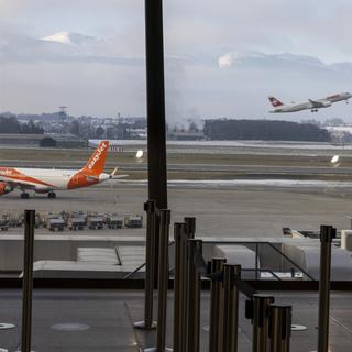 L'aéroport de Genève s'attendait à 25'000 passagers vendredi, soit 40% du trafic de 2019. [Keystone - Salvatore Di Nolfi]