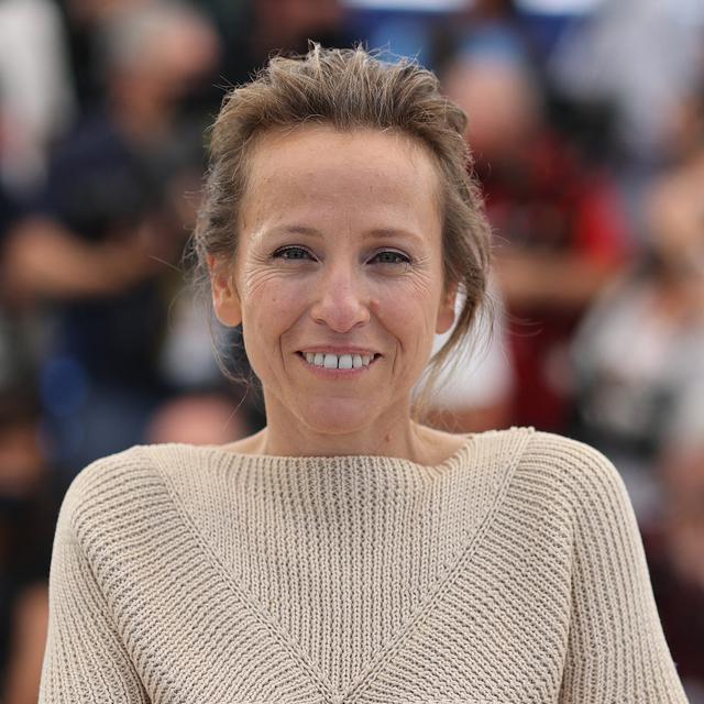 La réalisatrice Flore Vasseur présentant son film "Bigger Than US" à Cannes en juillet 2021. [AFP - Valery Hache]