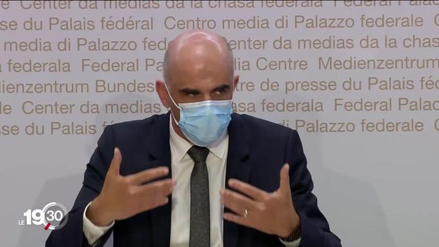 La vaccination, la clé d'un retour à la normale selon Alain Berset