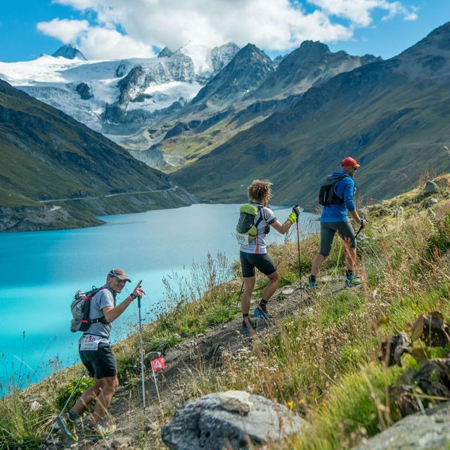 Des participants de la course de trail "Swisspeaks", à côté de Grimentz, en 2018. [Keystone - Maxime Schmid]