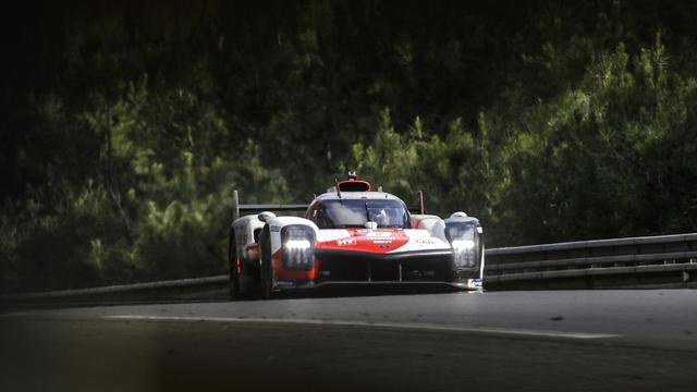 Buemi et ses coéquipiers ont dû se contenter du second rang de l'édition 2021 des 24h du Mans. [EPA/YOAN VALA]