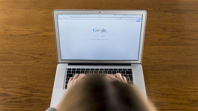 Les recherches sur Google livrent une foule de données. [KEYSTONE - Christian Beutler]