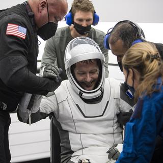 Thomas Pesquet à son retour sur Terre le 9 novembre 2021. [AFP - AUBREY GEMIGNANI/NASA]