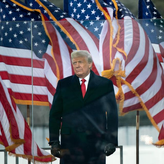 Le président américain Donald Trump s'adresse à ses partisan.e.s qui ont déferlé à Washington. [AFP - Brendan Smialowski]