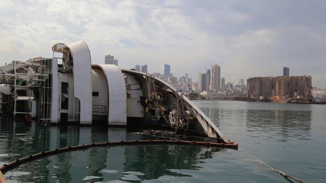 Jeudi 4 février: une vue du port de Beyrouth, au Liban, dévasté il y a six mois par l'explosion d'un stock de nitrate d’ammonium, ravageant des milliers d'habitations et tuant plus de 200 personnes. [Keystone - EPA/NABIL MOUNZER]