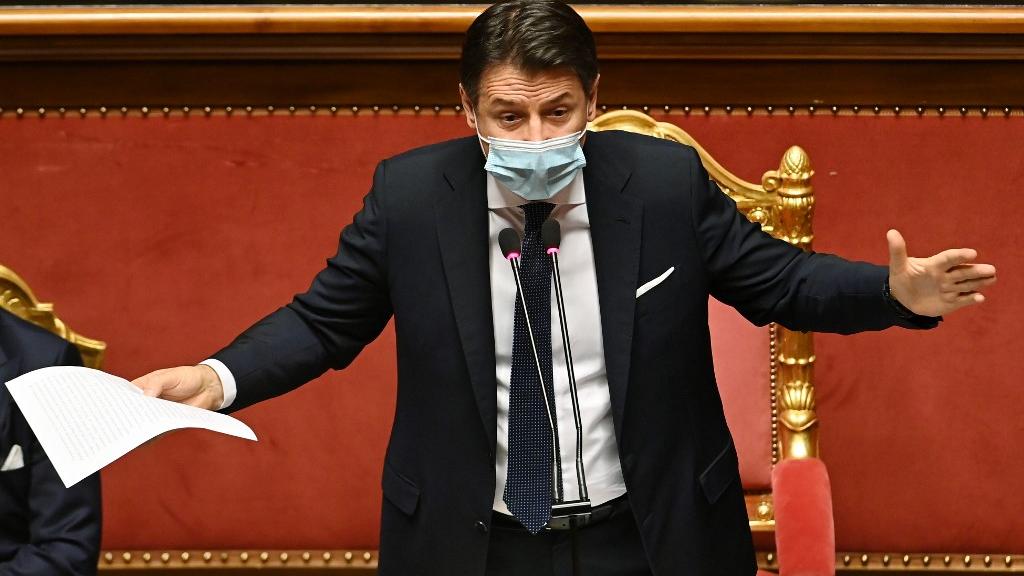 Giuseppe Conte a obtenu de justesse la confiance du Sénat par 156 voix contre 140, et 16 abstentions, sur les 321 sièges que compte la chambre haute. [AFP - Andreas Solaro]