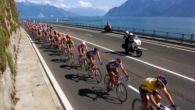 La dernière arrivée du Tour à Lausanne remonte au 19 juillet 2000. L'étape reliait Evian-les-Bains à la capitale vaudoise. [AFP - Patrick Kovarik]